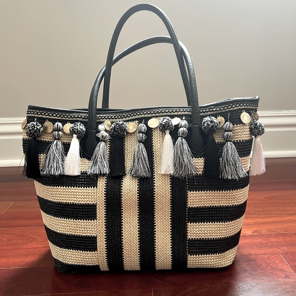 Raffia Tote with Tassels